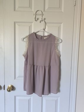 Monteau Classic Sleeveless Lace-Trim Tank Top in Dusty Mauve